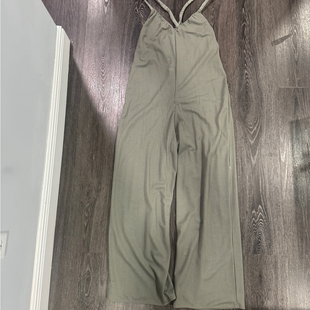 Zara Olive Green jumpsuit - Picture 1 of 5
